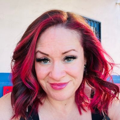 esandova28's profile picture. The universe doesn’t speak English it speaks frequency 💫 Hockey 🏒 Dallas Stars ⭐️ , Vedic Astrology & Dogs ♥️🐾🐾♥️