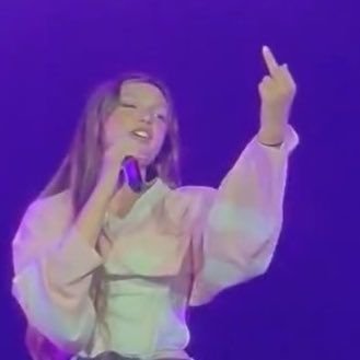 occhiblupolizia's profile picture. Perché casa non è un posto❤️                                            he/she
💛🤍💜🖤