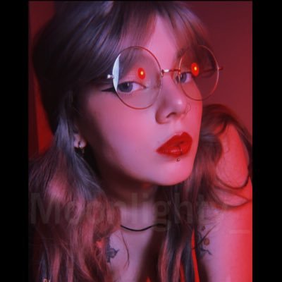 loveinthemoony's profile picture. 🔞 ♡ brazilian ♡ bi ♡ backup for @moonIighty_ ♡ follow me here just in case ♡ my links are bellow