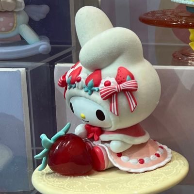 Rsquared1's profile picture. perfectly aligned, your majesty