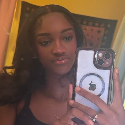 chazyree's profile picture. 