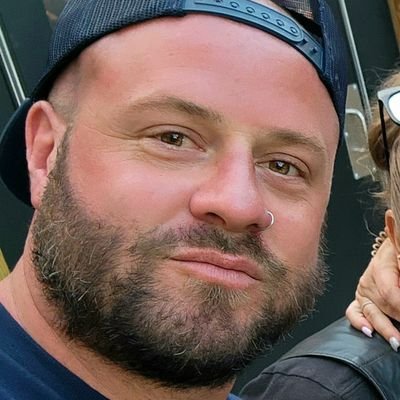 RyanCurrie81's profile picture. Love Dogs 🐕 in Alberta, Canada.