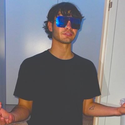 Felixdaniel144_'s profile picture. Silver tongued devil. Your favorite.