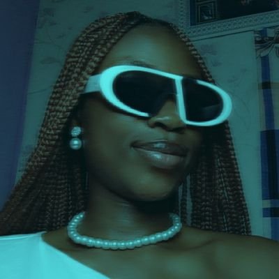 Wuraola18892's profile picture. God's Own.☺️
