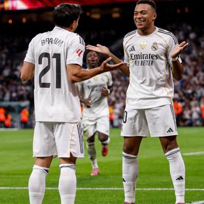 FabianNkami's profile picture. Jesus Favorite | Cloud Engineer 🧑🏽‍💻| Football Hala Madrid | workout 🏋️‍♀️ “gives joy” |Positive energy ⚡️| Everything life ✨