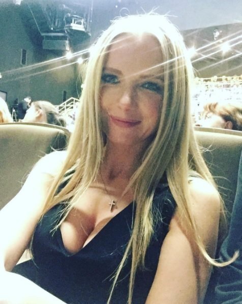 night_liliana's profile picture. This tease is nothing… wait till you peep my DMs 👀