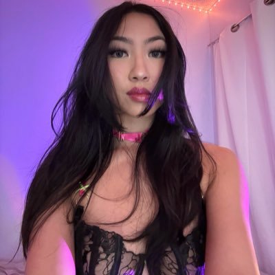 wannabespoiled's profile picture. ❤︎ 𝖆𝖉𝖉𝖎𝖈𝖙𝖎𝖛𝖊 𝕱𝖎𝖓𝕯𝖔𝖒𝖒𝖊 ❤︎ spoil me, duh! ❤︎ there’s no resisting this hot brat’s creative temptation & manipulation ❤︎ @vanityspoiled