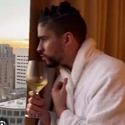 rvrsspacecowgrl's profile picture. um.