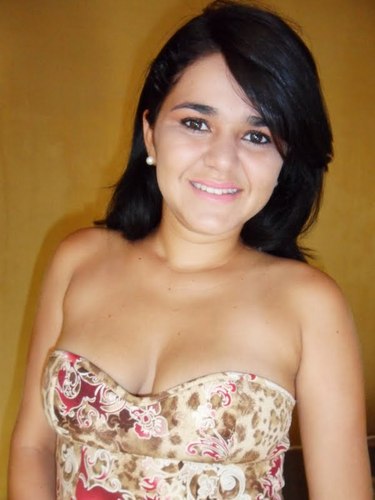 aa tau da YvannaMeirellys  , Mt feliz ee maais  !
sãoo as pessoas que mee faiiz . 19 aninhooos ee a futura ADMINISTRADORA DE EMPREZAS !