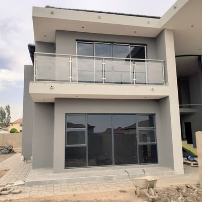 R00NY99's profile picture. 