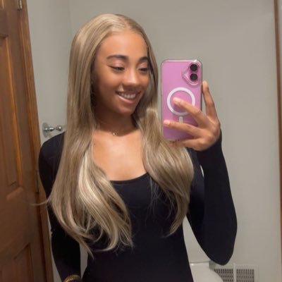 SevynMarieX's profile picture. Peace of mind 🦋