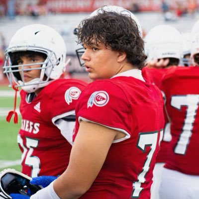 _tbaro's profile picture. •Travis Baranoski• •Offensive Guard/Defensive Tackle• | @FootballGibbons
