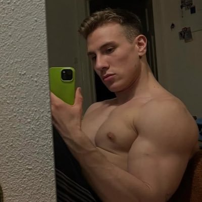 robinxapostel's profile picture. 𝘐'𝘮 𝘺𝘰𝘶𝘳 𝘧𝘢𝘷𝘰𝘳𝘪𝘵𝘦 𝘳𝘦𝘧𝘦𝘳𝘦𝘯𝘤𝘦, 𝘣𝘢𝘣𝘺.