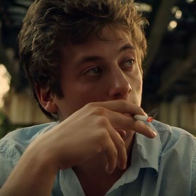 makocsgo_'s profile picture. cayendo parriba