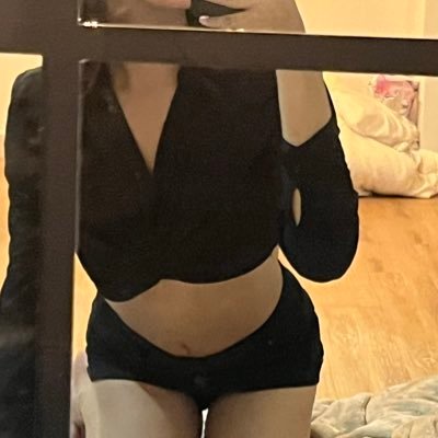 marvvveg's profile picture. 18