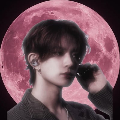fatalhee's profile picture. just the two of us ♬⋆.˚ ☾⋆｡𖦹°✩