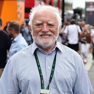 daveisdaviding's profile picture. 