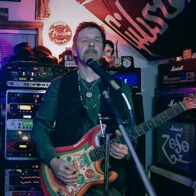 derek_reinholtz's profile picture. Navy Veteran, Former Volunteer Firefighter, FM Radio Disk Jockey (WRRG/WABT) Chicago, Host of Savin' Dinosaurs & The Regular Guitar Guy.