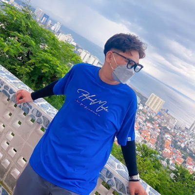 DungHiu151796's profile picture. 