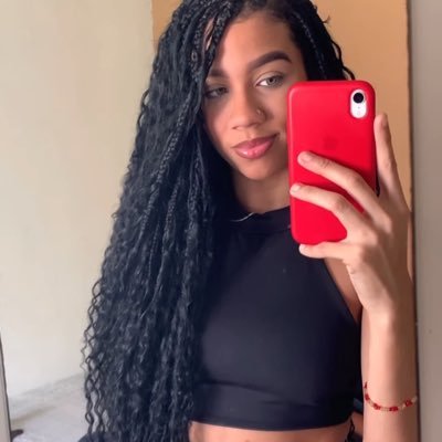 Cami_crf1's profile picture. 