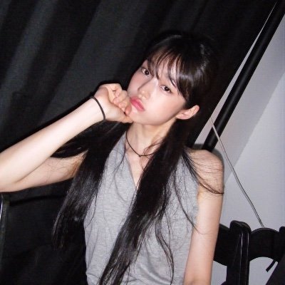 yodseo's profile picture. https://t.co/HzlkVnZ9b9 all the auras of beauty gathered within her into one unified whole forming a perfect sculptural result.