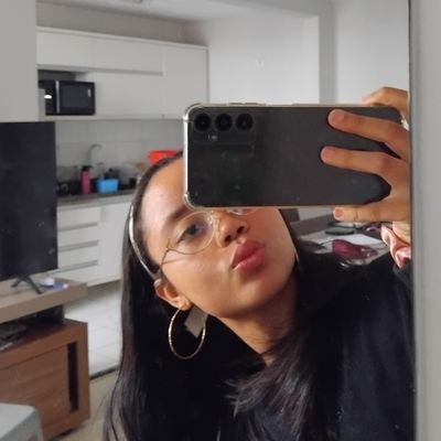 aguaviva___'s profile picture. psicologia - uel ✴