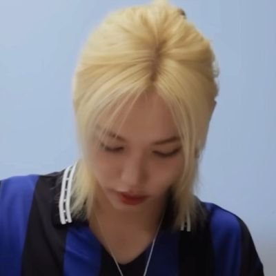 fixonsmng's profile picture. #창빈 & #필릭스 collector 🎀