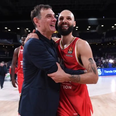 PlayyMaker15's profile picture. Ρε δεν γαμιέται, ο θρύλος πάνω από όλα