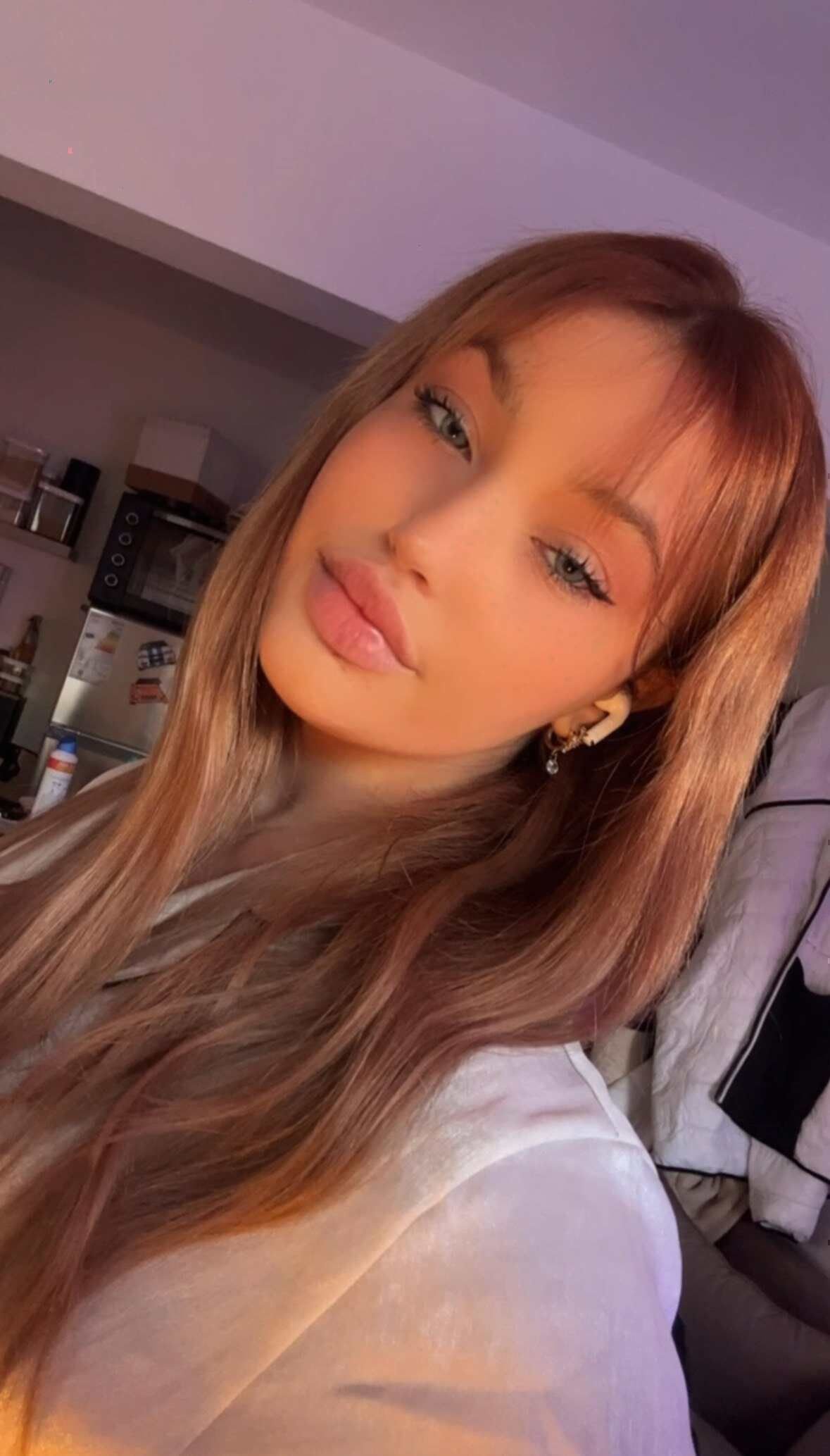 maxsteelbtb's profile picture. helloo 21f here , new acclooking forfriends/anyone coolto hang with