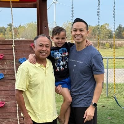 teekohteps's profile picture. John 14:6 | Ephesians 5:25 | Deuteronomy 6:7 | @UMich + @bloomtech alum | prev SWE @TireTutor + @MinistryPass | curr COO in finance | $BTC + $TSLA 🐂 | ENFJ