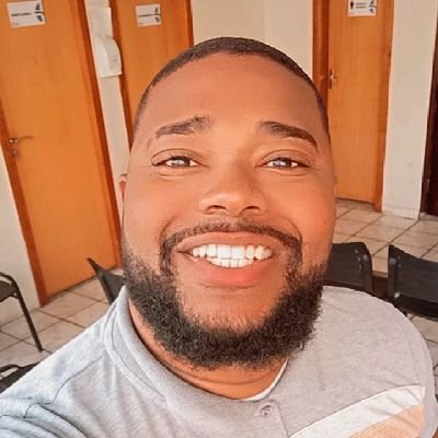 tiago_cho's profile picture. - ' Coloque no seu coração somente aquelas pessoas que valem a pena. ' 🔸 Pai de Meninos 👶🏽👦🏾👦🏾 🔸 Flamenguista ❤️🖤 
🔸 Processos Gerenciais 📚📊