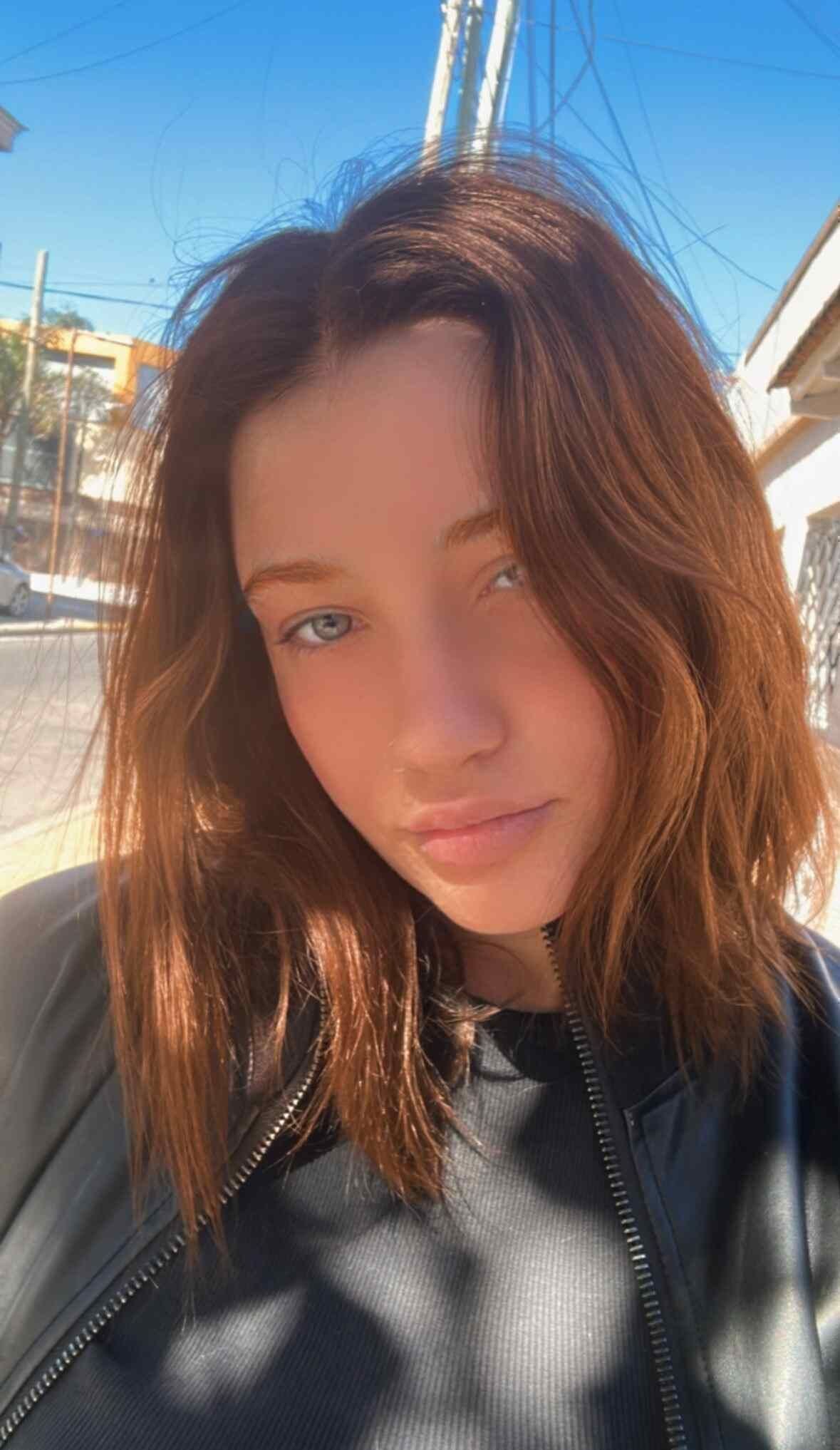 AnaLcia22687036's profile picture. heyy 21f • alt profileexcited to findcool people/friendsto text