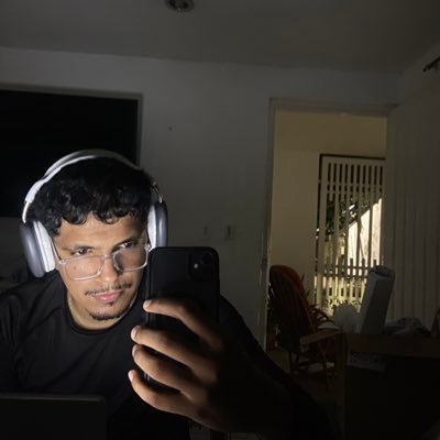 lugotorrr's profile picture. :)