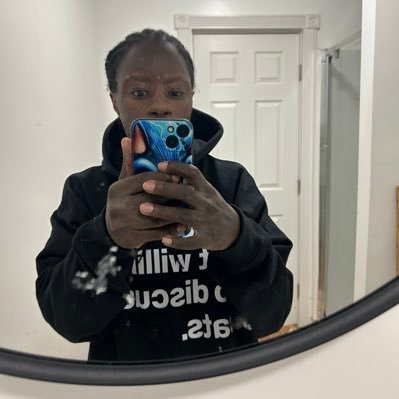 YoungLegend600's profile picture. 