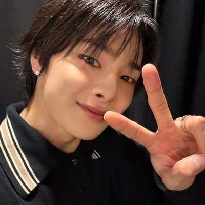 linoubiboito's profile picture. perfil oficial da namorada dos arirang  ּ ֶָ֢.