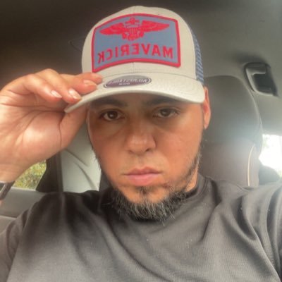 itsofficiallyo's profile picture. Founder of Orlando & Company, where visionaries build the future. At night, a recording artist
