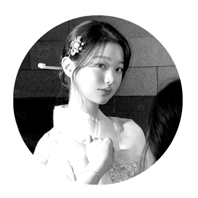 wrbens's profile picture. ⪩⪨ ゚ cat—cafe : open! (..) 🏩 toast with 버터, milk— 🥛 。 。in my coffee. ૮꒰ ｡っ -｡꒱ఎ yum- 💭🎀 : ペストリー . *n-nnyaw* could my day be any cuter? ⦮ ⦯