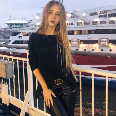 ydy_star's profile picture. Life is a drama, sometimes there are little episodes, but I always face it with ease✈️🚫Robot