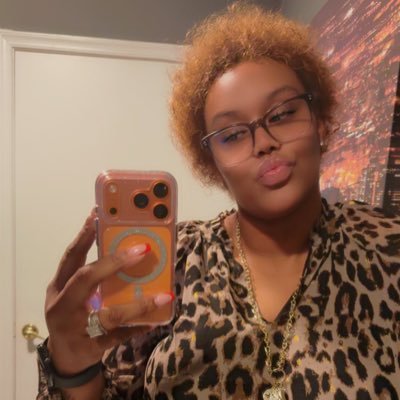 Muffin_DGAF's profile picture. Cameron Mommy. Welcome To My World, Music Is My Drug, #Capricorn SC:t_bangin16 IG:pushing4gr8ness