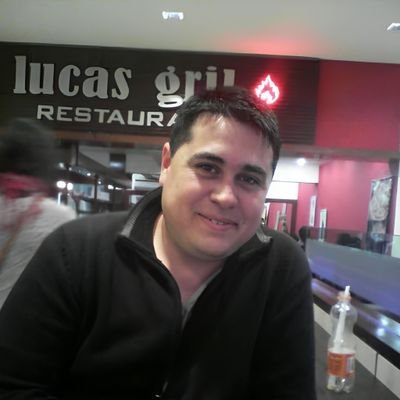 diariokue's profile picture. No tengo todo lo que amo, pero amo todo lo que tengo...
La Hemeroteca Franjeada