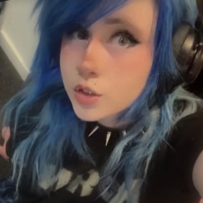 god_bratti's profile picture. #1 blackmail domme • religious leader • techdomme / hacker extraordinaire • instant telegram replies! •  @bratti_x