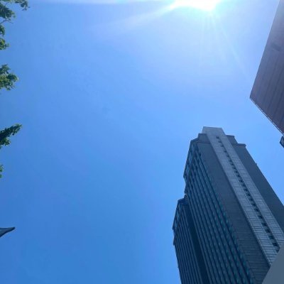yk_i_c's profile picture. 日常のコンビニもこんな絶景と一緒なら特別な時間に変わるよね🚗💨
ここでコーヒー片手に深呼吸したら心までリフレッシュ🌿☕
