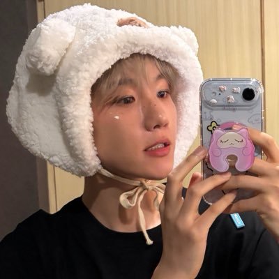 mintboxian's profile picture. baekhyun fanacc. @B_hundred_hyun @Baekhyun_INB100