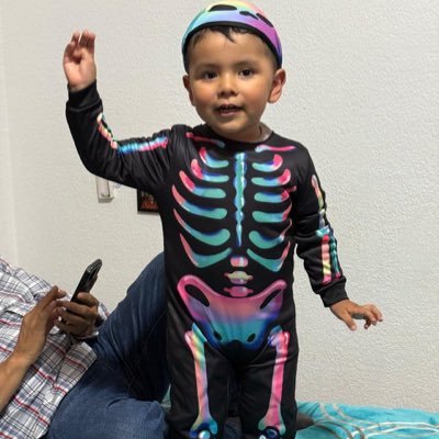 koyi_opo's profile picture. vivo por mero compromiso....