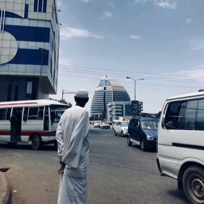 Ahmedalathari's profile picture. عابر سبيل