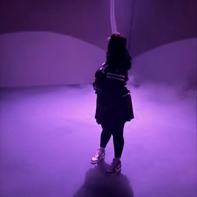 IDontLikeUGLIES's profile picture. 5'9 with heavy thighs 



D.Wade forever