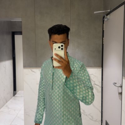 Ruteek2's profile picture. Engineer 👨‍💻