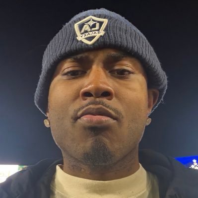 cozzzy__'s profile picture. nothing’s impossible