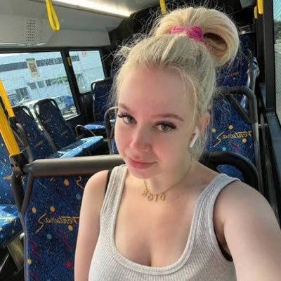 clarkson57114's profile picture. My account is being throttled.  If you see this please rt. Drop a comment.. Help get me out Please 🥺