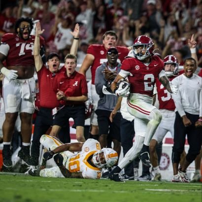 BbleuRL's profile picture. 21 | Student at UA #RollTide | #ForeverNE | #BleedGreen
